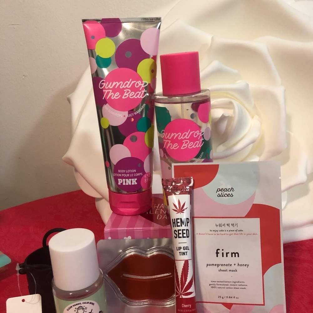 Victoria secret Gumdrop the beat 💕🧸